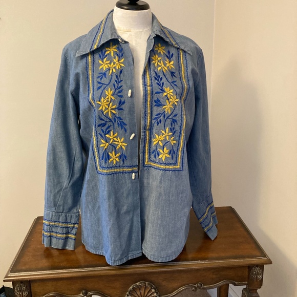 None Other - Embroidered denim button up vintage shirt from the 1960"s, size L.